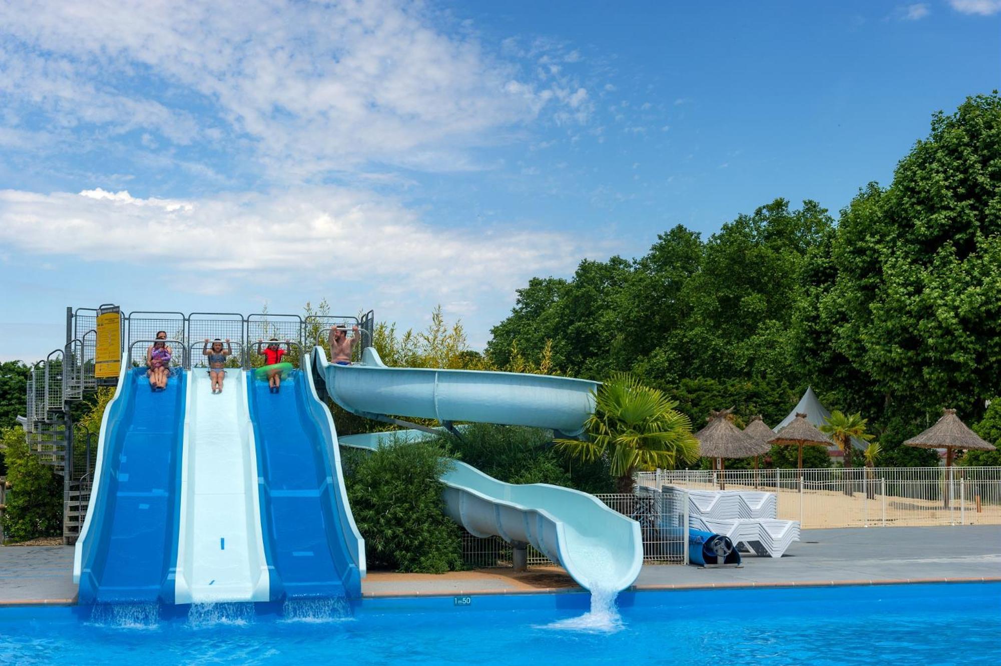 Camping Chateau De Galaure Chateauneuf-de-Galaure Luaran gambar